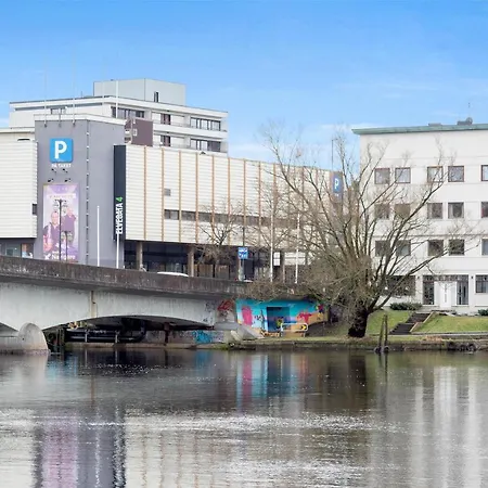 Apartment Stylish With Beautiful Views Of The River, Nearby