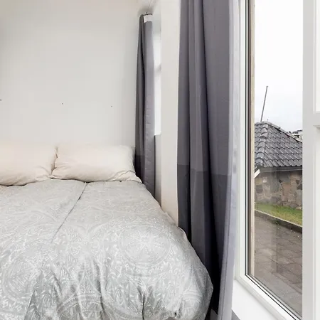 Stylish With Beautiful Views Of The River, Nearby