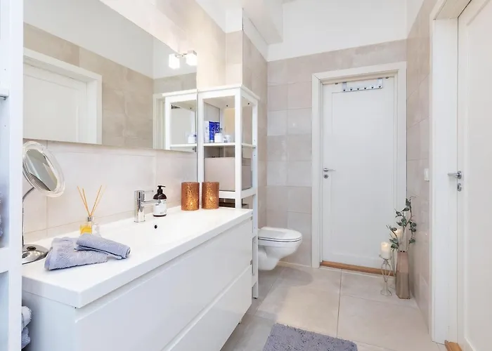 Stylish With Beautiful Views Of The River, Nearby * Kristiansand
