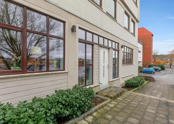 Appartement Stylish With Beautiful Views Of The River, Nearby Kristiansand