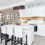 Stylish With Beautiful Views Of The River, Nearby Appartamento Kristiansand