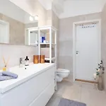 Stylish With Beautiful Views Of The River, Nearby * Kristiansand